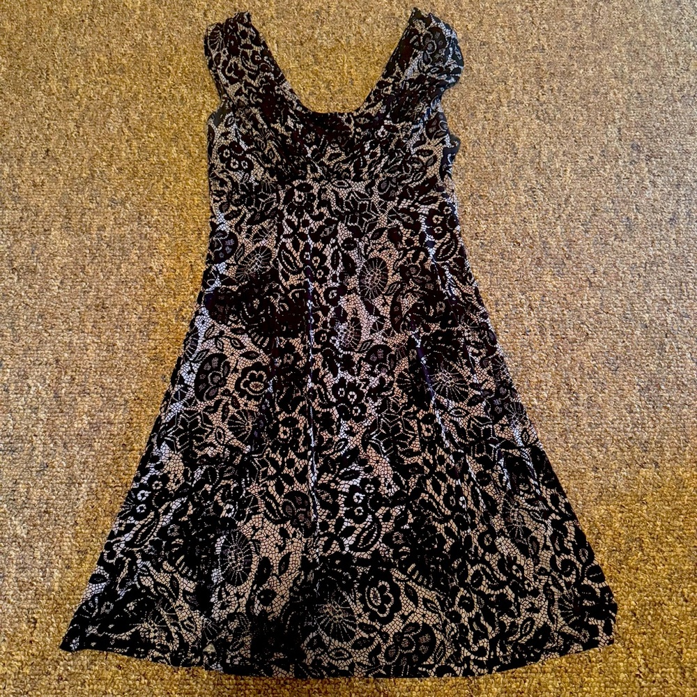 Black and White Floral Calvin Klein Dress-size‎ 10
